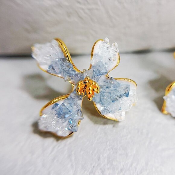 Floral Earrings, Flower Stud Earrings, Crystal Earrings, Gold Statement earrings - Picture 4 of 10